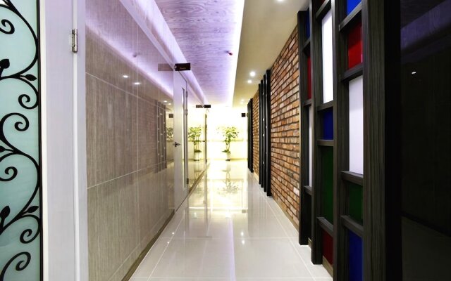 Maya Guesthouse - Hostel