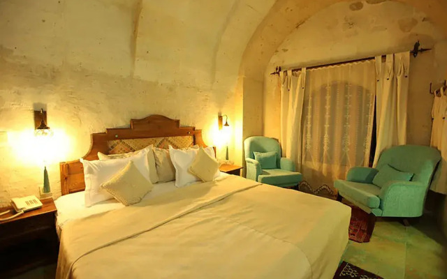 Larina Cave Otel