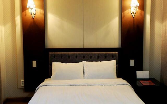 Hotel ESS