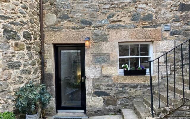 The Merryburn - Rooms and Courtyard Studios