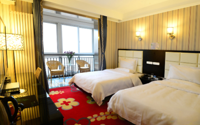 Yuanjing Holiday Hotel (Kaifeng Millennium City Park)