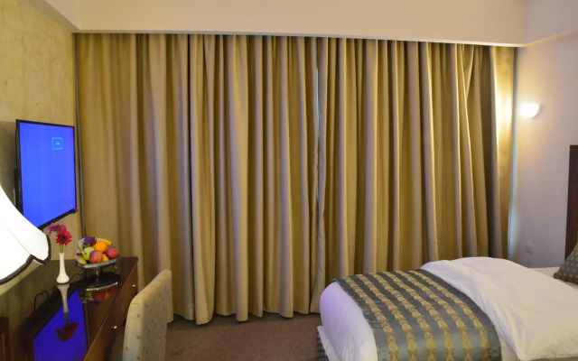 Saray Hotel