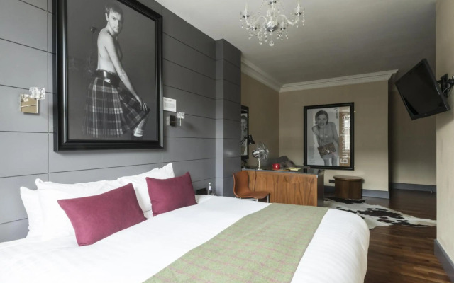 Angel's Share Hotel