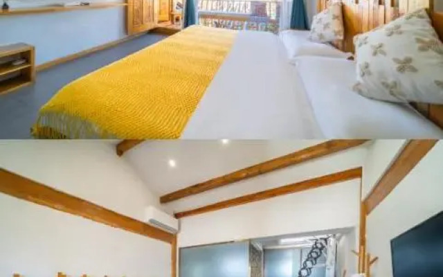 Lijiang Yinyiju Inn