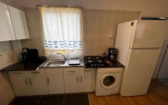 Girne Center 3 rooms 150 m to Beach