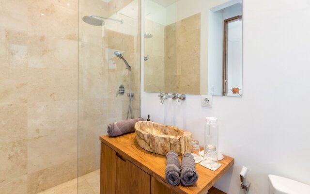 Beautiful Boho-chic 4br Tropical Villa in Pererenan Canggu