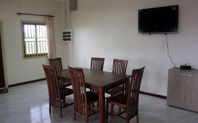 Arcton Apartments