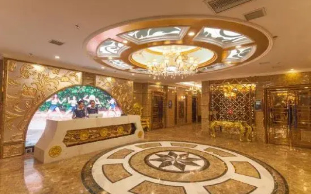 Holiday Inn Bari (Enshi Cultural Plaza Airport)