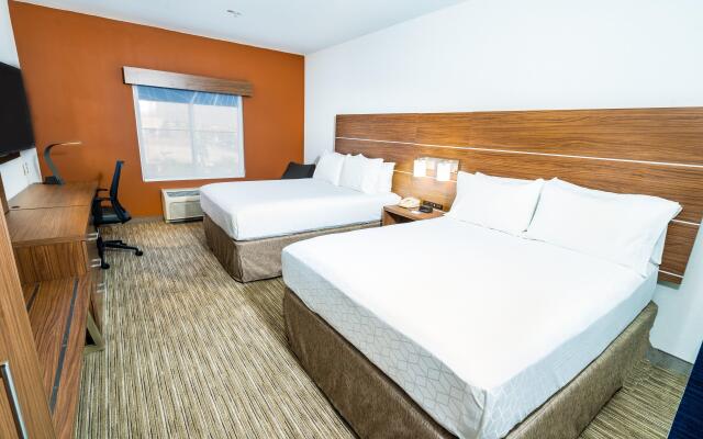 Holiday Inn Express & Suites Las Vegas SW - Spring Valley, an IHG Hotel