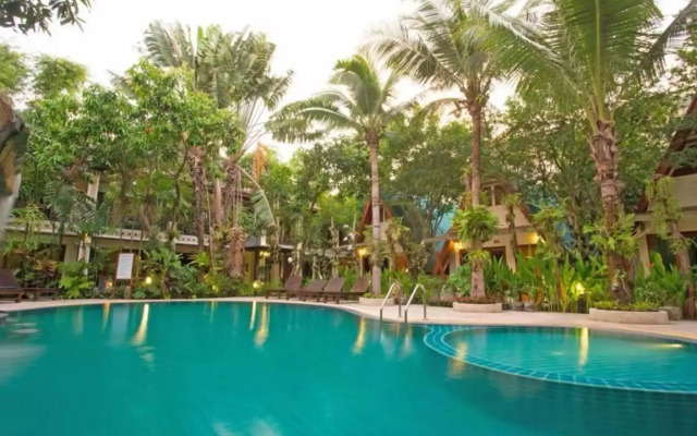 Phuket Meet Holiday Hotel