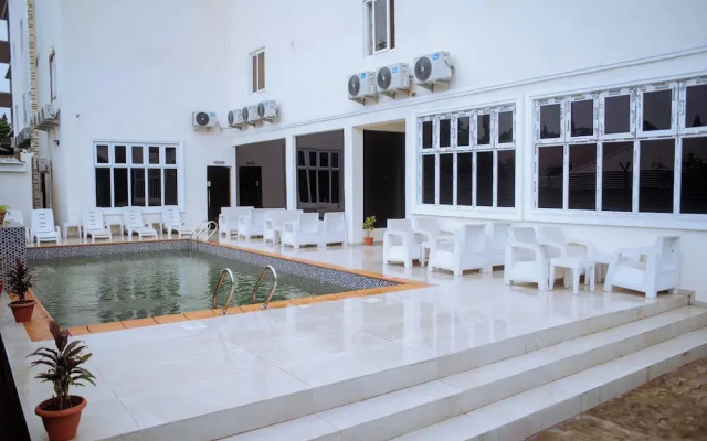 Check Inn Hotel Gimbiya