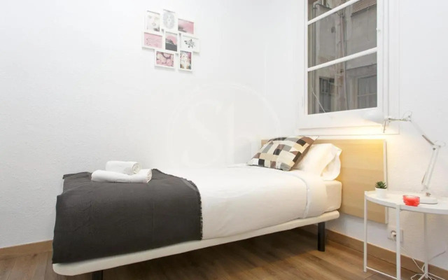 Apartamentos Monumental Design