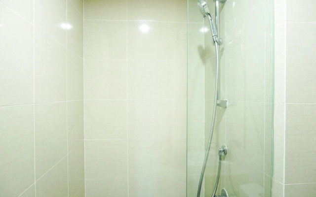 Deluxe And Comfortable Studio Puri Mansion Apartment