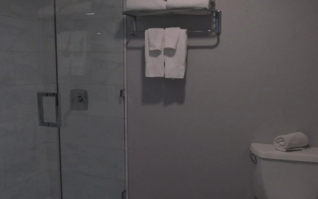 Capri Suites Anaheim