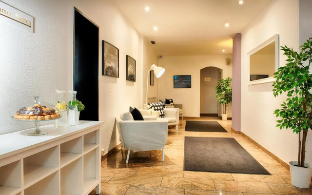 Home Hotel