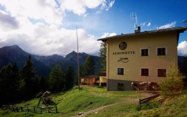 Skihütte Zams Tirol Österreich