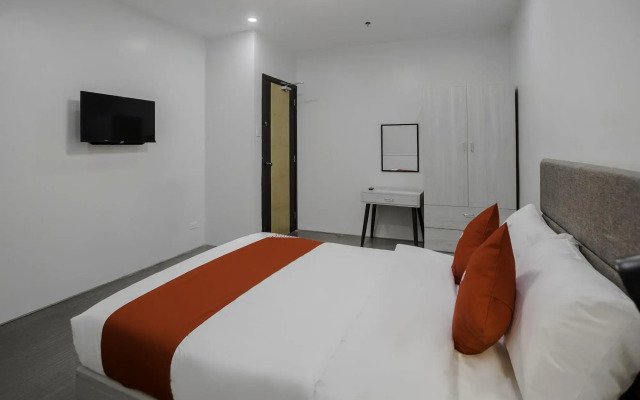 Sanchez Hotel by OYO Rooms