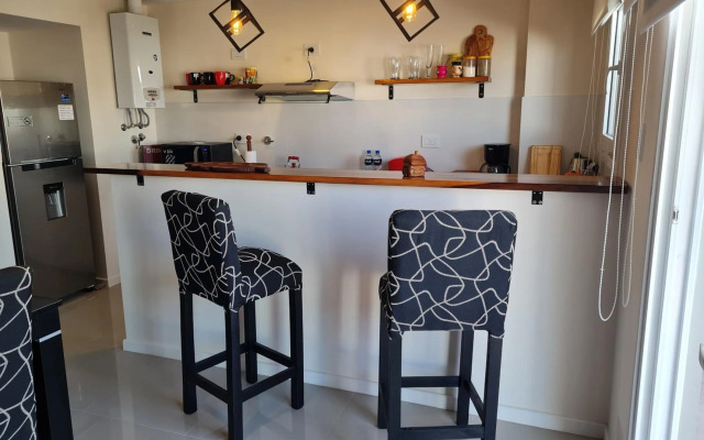 Confort Platense departamento con cochera