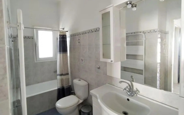 ALEXANDRA, 1 min walk to Magazia beach