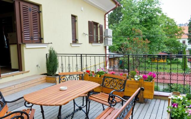 Arina Apartments