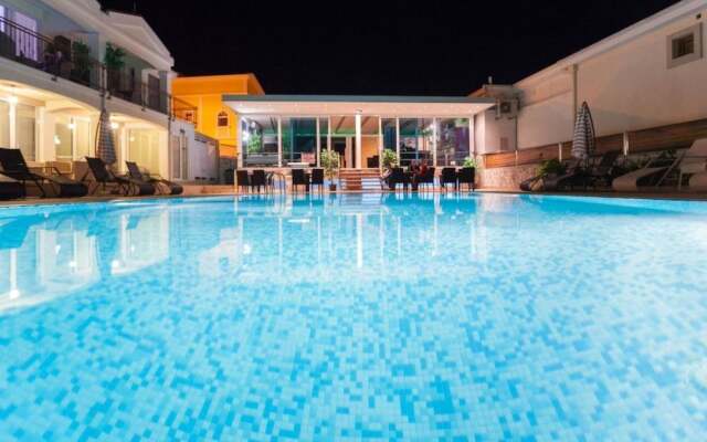 Adriatic Hill Apartments