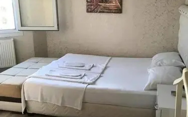 Selanikli Pansiyon Heybeliada