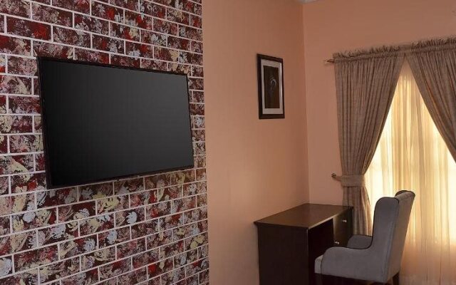Extended Stay Grand Hotel