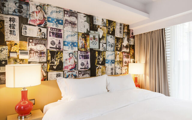 Caravel Hotel