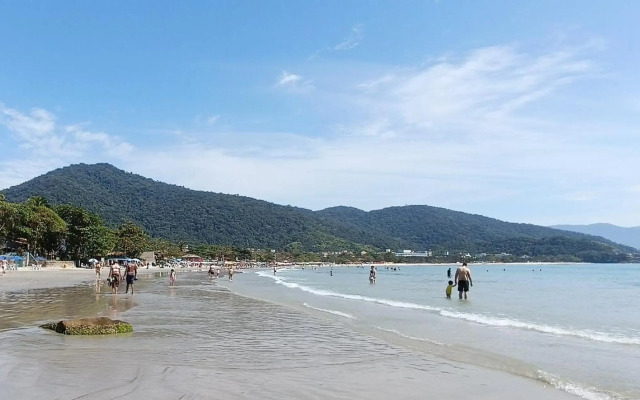 Apartamento novo nas Toninhas com Wifi