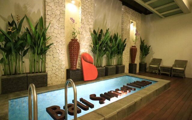 Bali Sunset Villa