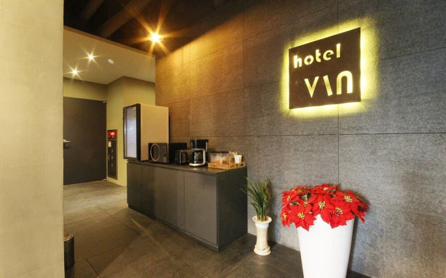 Changwon Jinhae Yongwon Hotel VIN