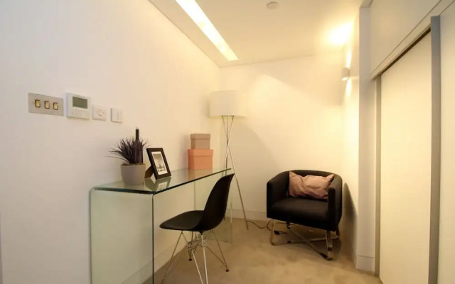 Urban Chic - Chiltern and Baker