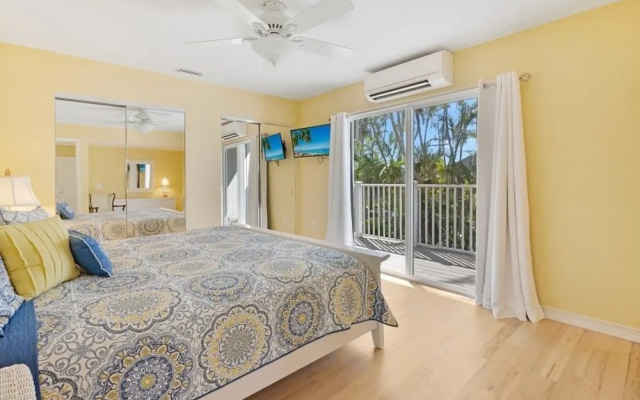 Murmond 5 Bedroom Home by RedAwning