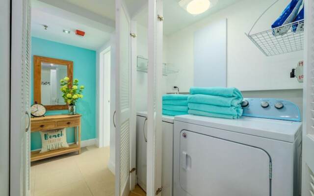 2BR 3BA Condo on Eagle Beach w Amazing Amenities