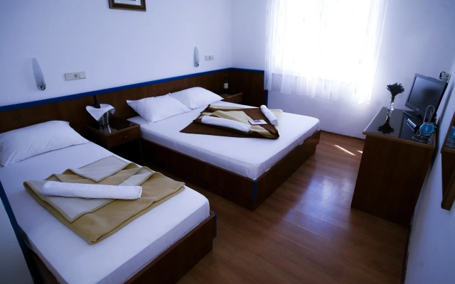 Beach Hotel Plaza