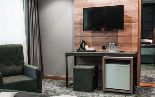Mayben Otel