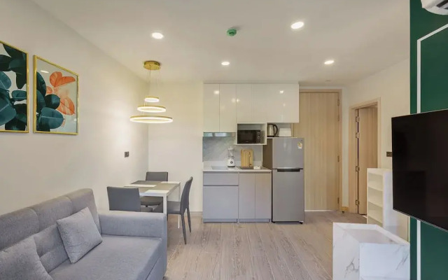 One bedroom Palmetto Condo Karon A 606