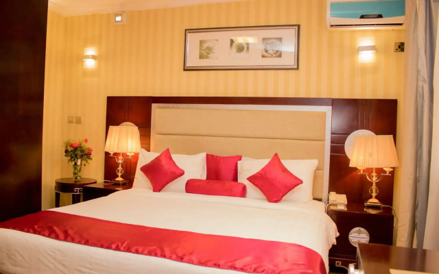 Simama Hotel
