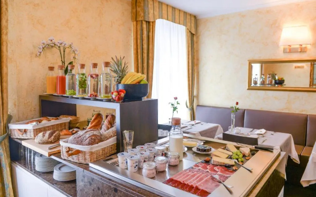 Hotel Millennium