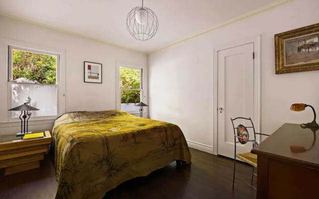 Hollywood Hideaway by Boutique