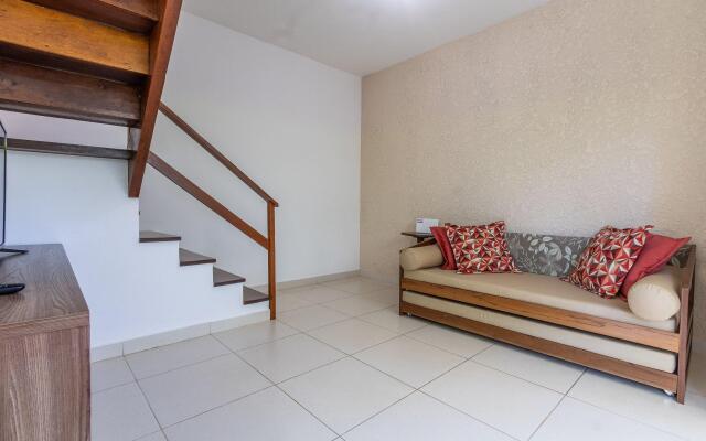 Casa com piscina a 400m da praia MSR003