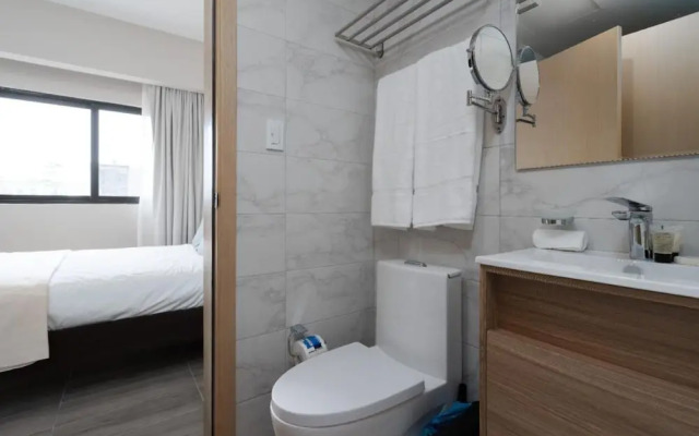 Breakfast Included - 2 Bedrooms - RL1 707