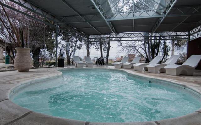 Pinares del Cerro Resort & Suites