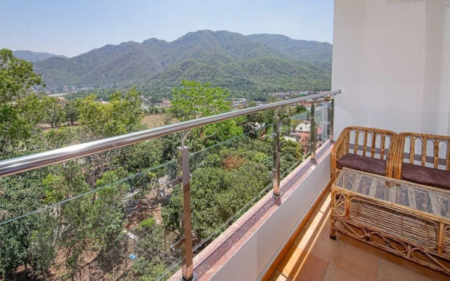 Luxury 3 Bedroom's Apartment