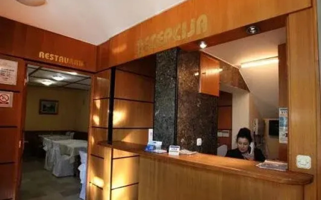 Hotel MB