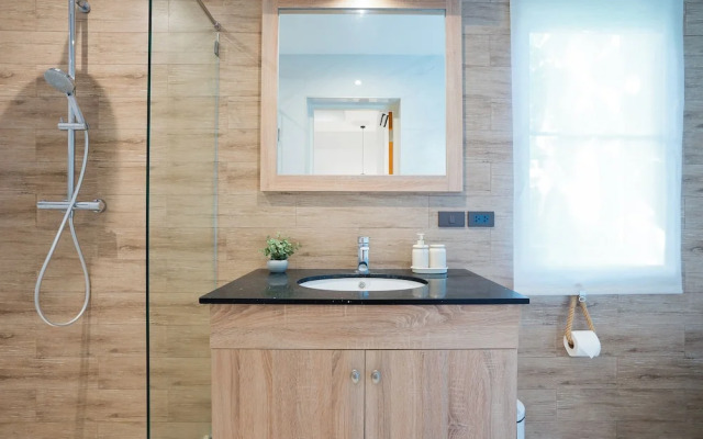 Kira Japandi Escape Sauna Rooftop Cinema