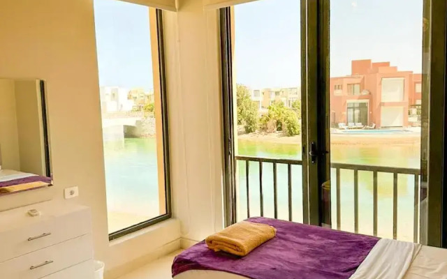Luxury 3 bedrooms town house