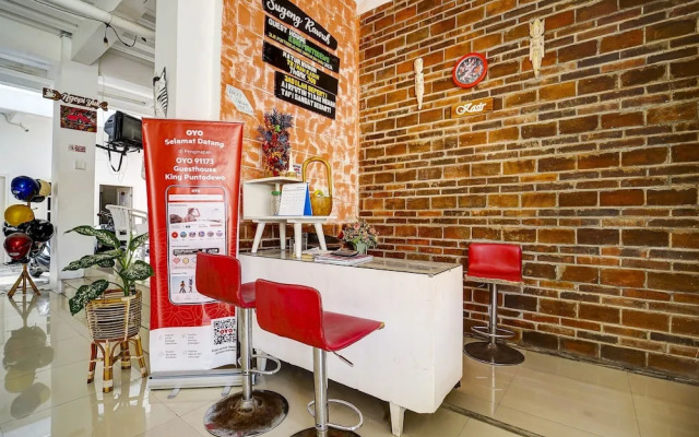 Super OYO 91173 Guesthouse King Puntodewo