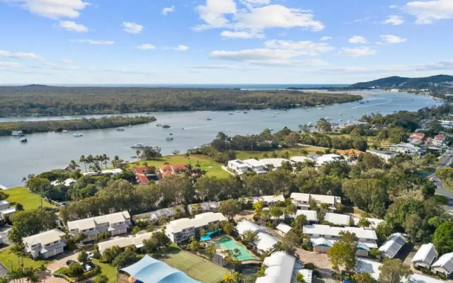 Modern & Stylish 2 Bedroom Townhouse