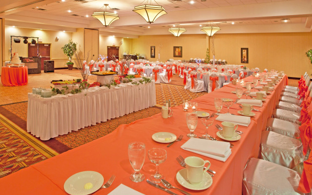 Wyndham Flint MI/Grand Blanc/Bishop Airport/Conference Ct